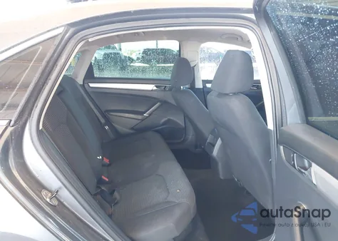 2017 Volkswagen Passat 1.8T S из США, поврежденный, VIN 1VWAT7A31HC053536